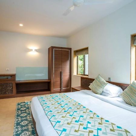 Holiday Goa Hotell Arpora Eksteriør bilde