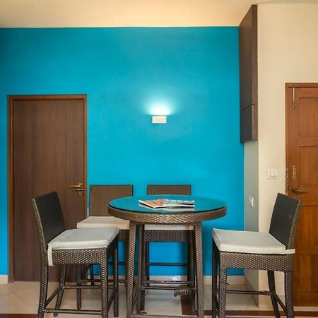 Holiday Goa Hotell Arpora Eksteriør bilde